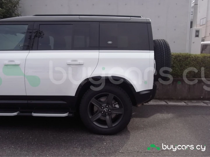 Land Rover Defender Белый