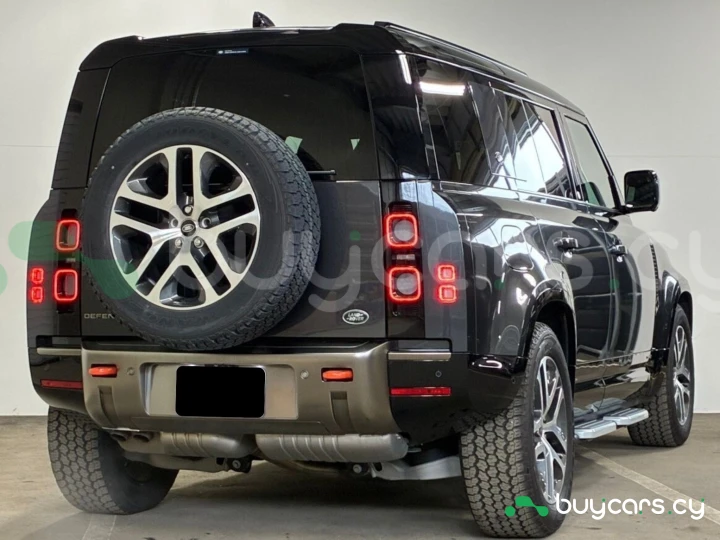 Land Rover Defender Черный