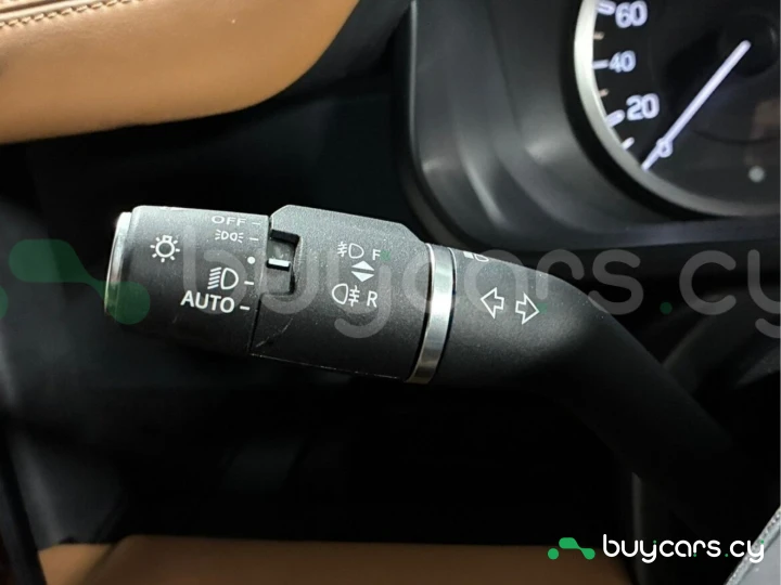 Land Rover Defender Черный