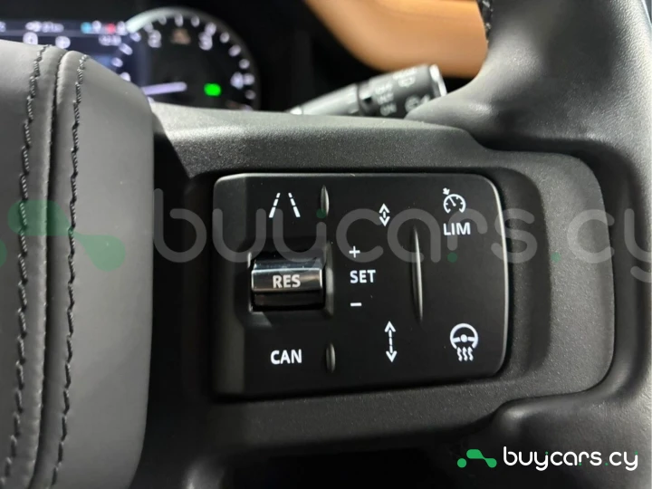 Land Rover Defender Черный