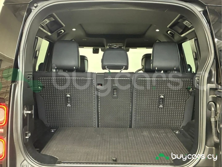 Land Rover Defender Черный