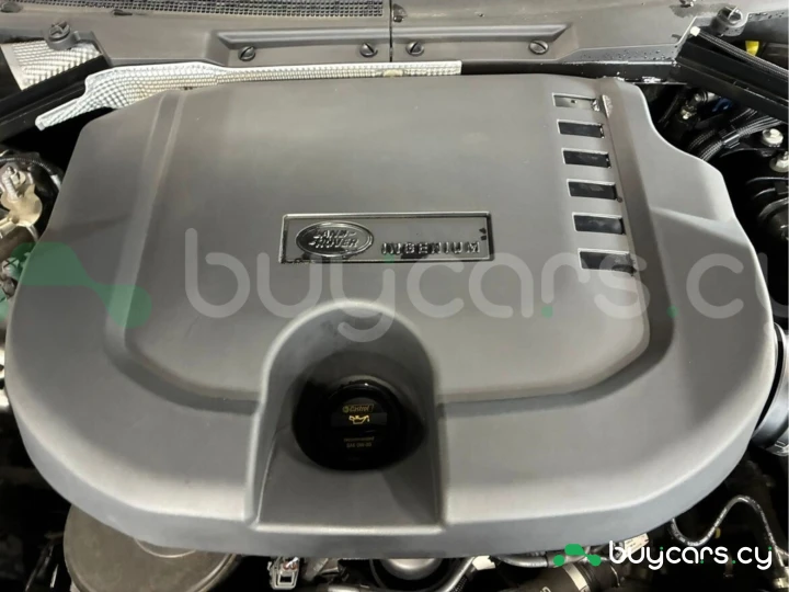 Land Rover Defender Черный