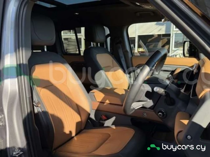 Land Rover Defender Серый