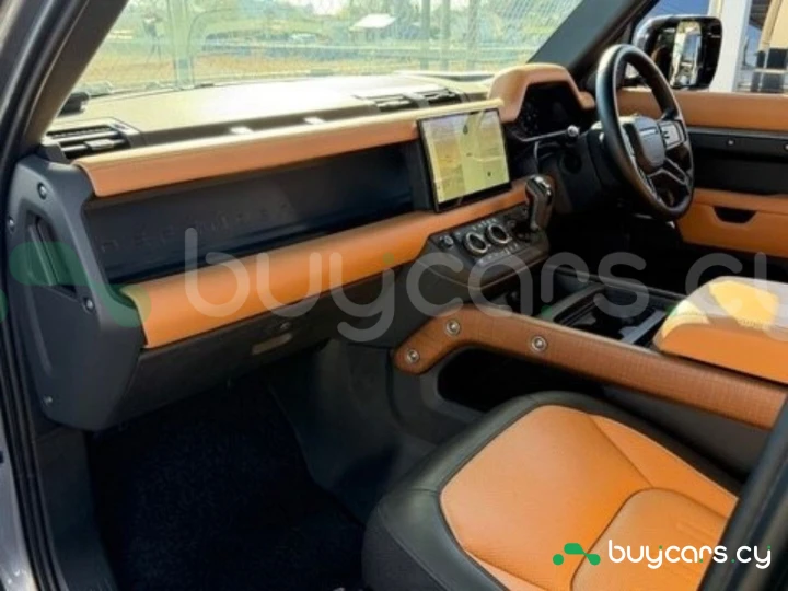 Land Rover Defender Серый