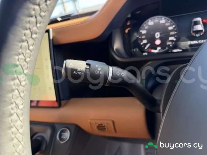 Land Rover Defender Серый