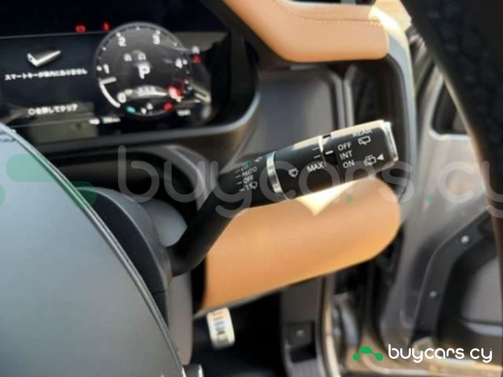 Land Rover Defender Серый