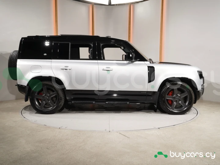 Land Rover Defender Серый