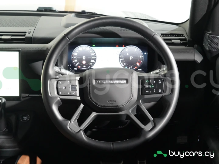 Land Rover Defender Серый