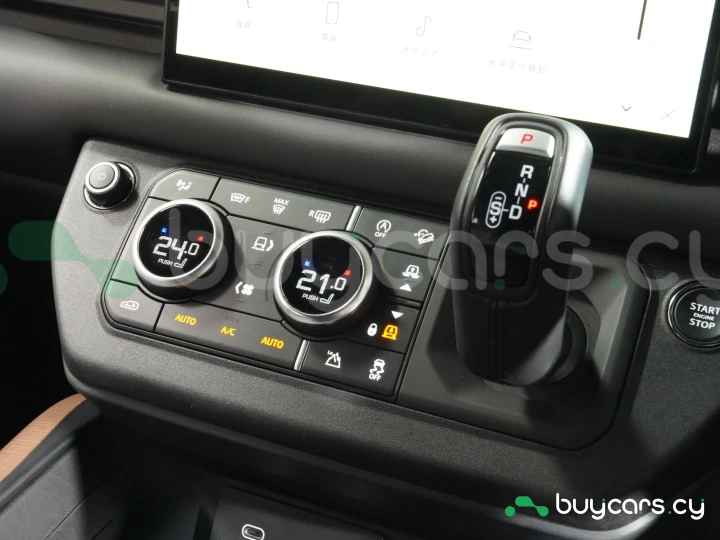 Land Rover Defender Серый