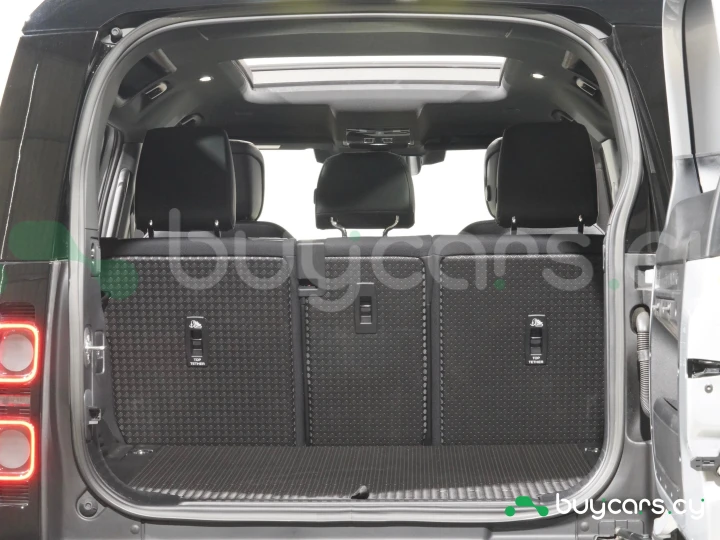 Land Rover Defender Серый