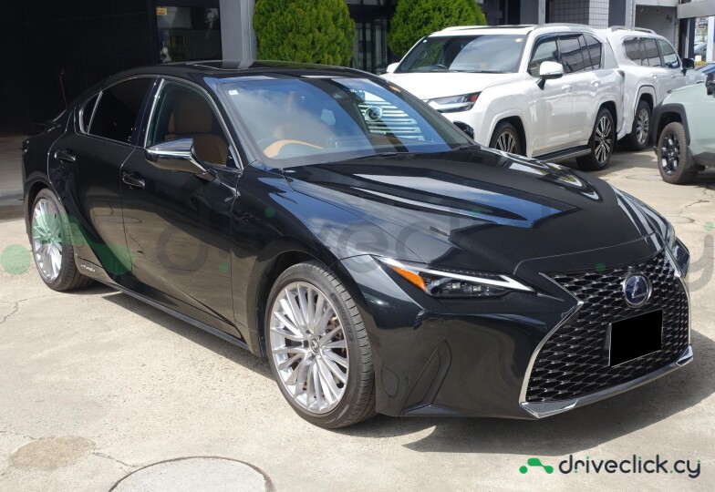 Lexus IS Black
