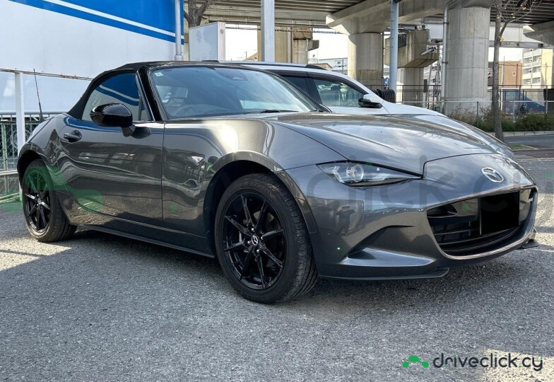 Mazda Roadster Grey