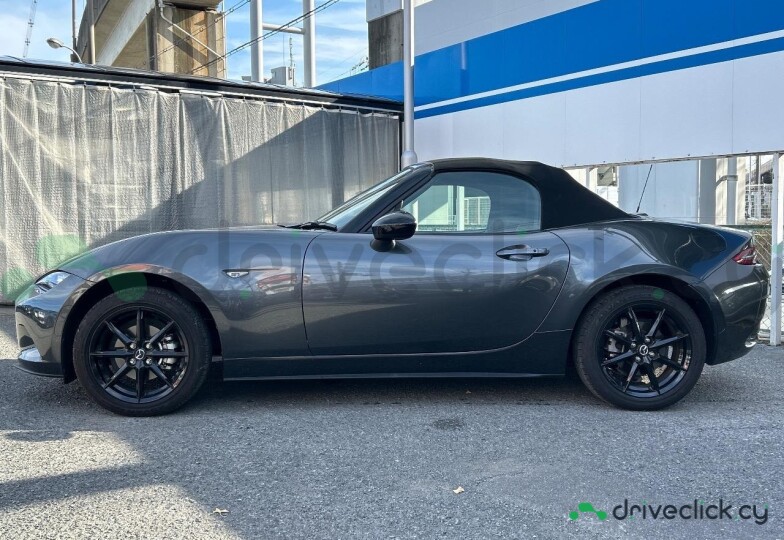 Mazda Roadster Grey