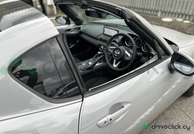 Mazda Roadster Grey