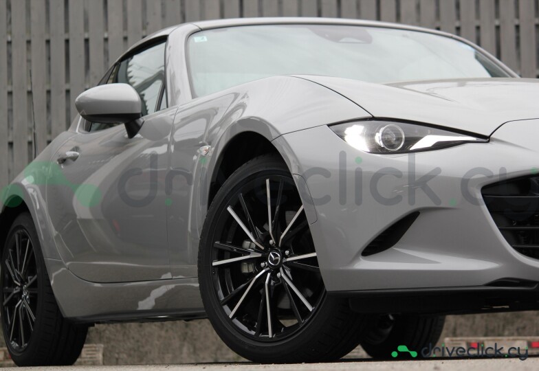 Mazda Roadster Grey