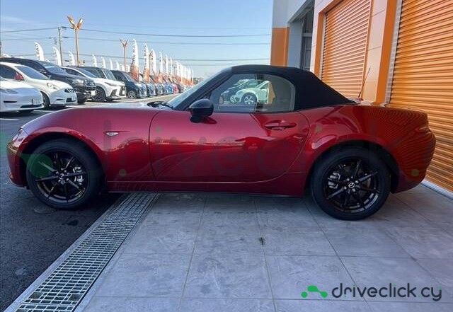 Mazda Roadster Red
