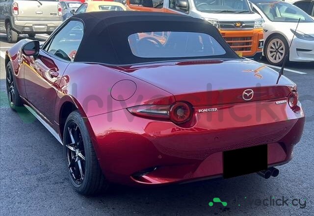 Mazda Roadster Red
