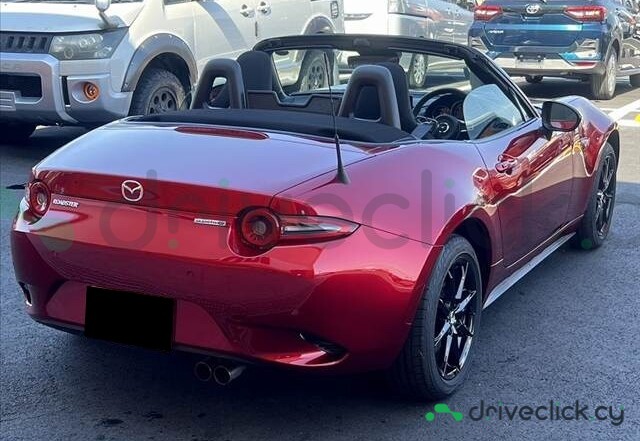 Mazda Roadster Red