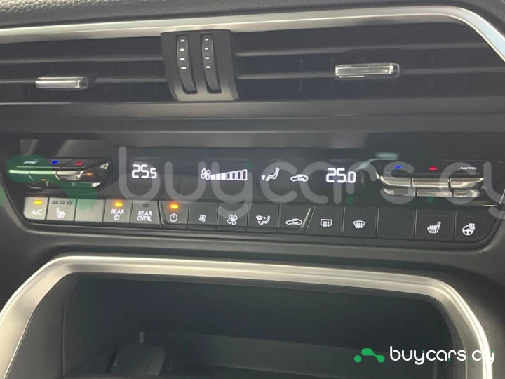 Mazda CX-80 Темно-красный