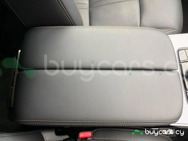 Mazda CX-80 Темно-красный