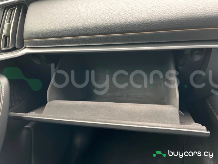 Mazda CX-80 Темно-красный