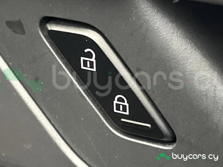 Mazda CX-80 Темно-красный