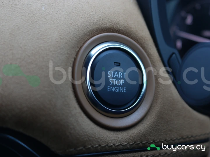 Mazda CX-80 Темно-красный