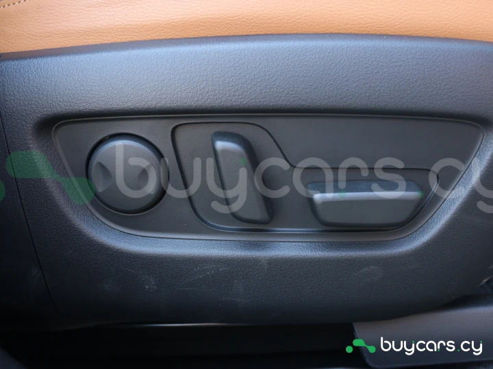 Mazda CX-80 Темно-красный