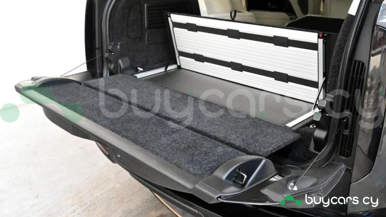 Land Rover Range Rover Серый