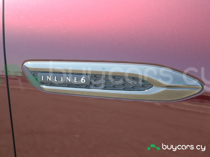 Mazda CX-80 Темно-красный