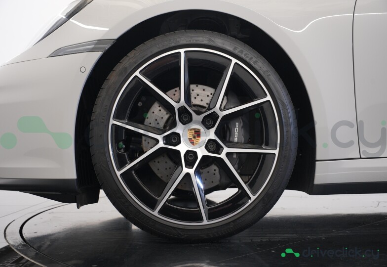 Porsche 911 White