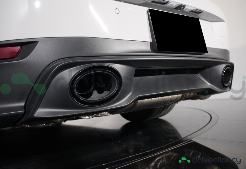 Porsche 911 White