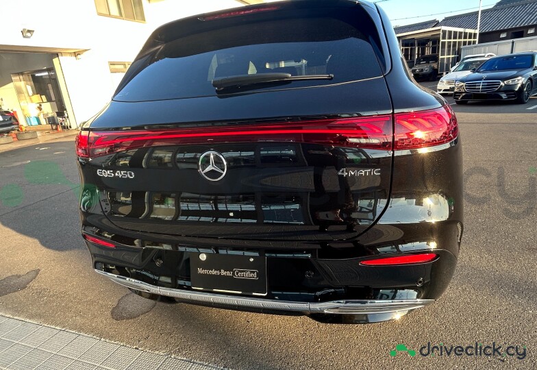 Mercedes EQS Black