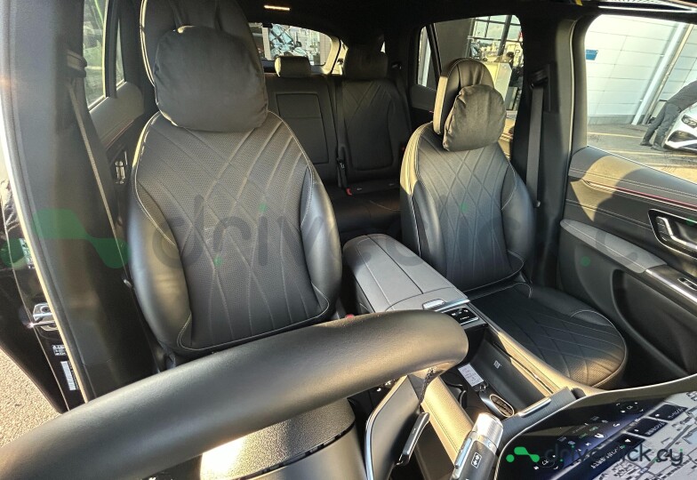 Mercedes EQS Black