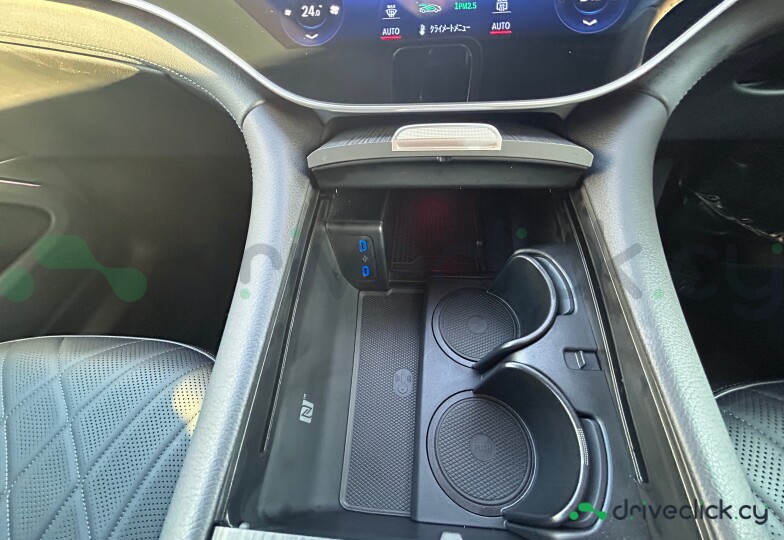 Mercedes EQS Black
