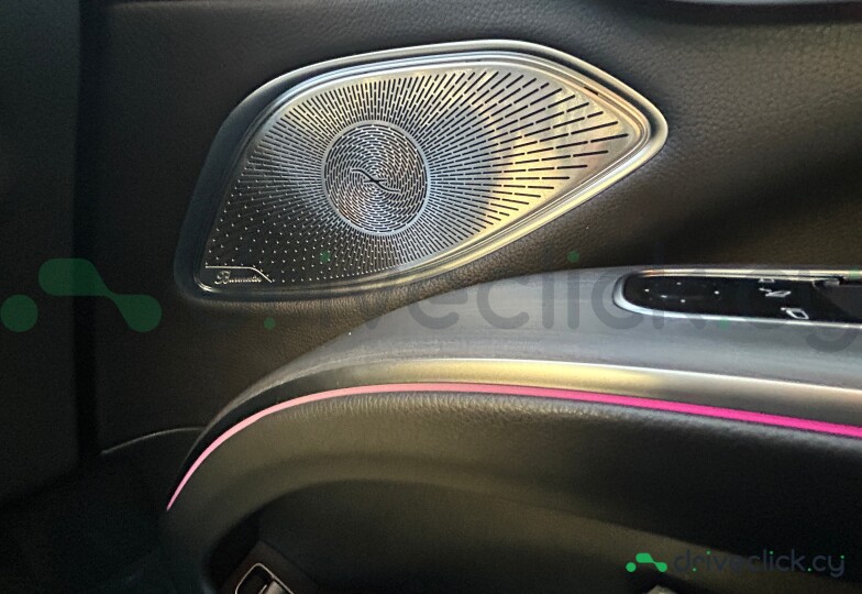 Mercedes EQS Black