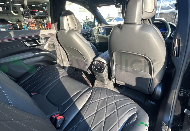 Mercedes EQS Black