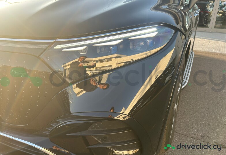 Mercedes EQS Black