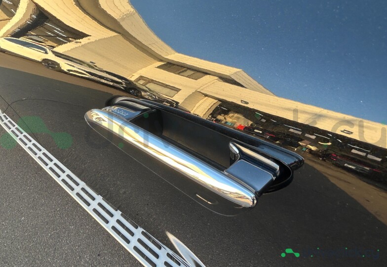 Mercedes EQS Black