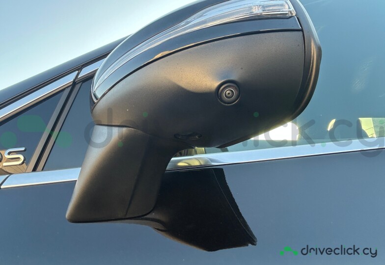 Mercedes EQS Black