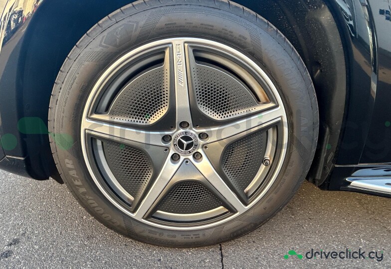 Mercedes EQS Black