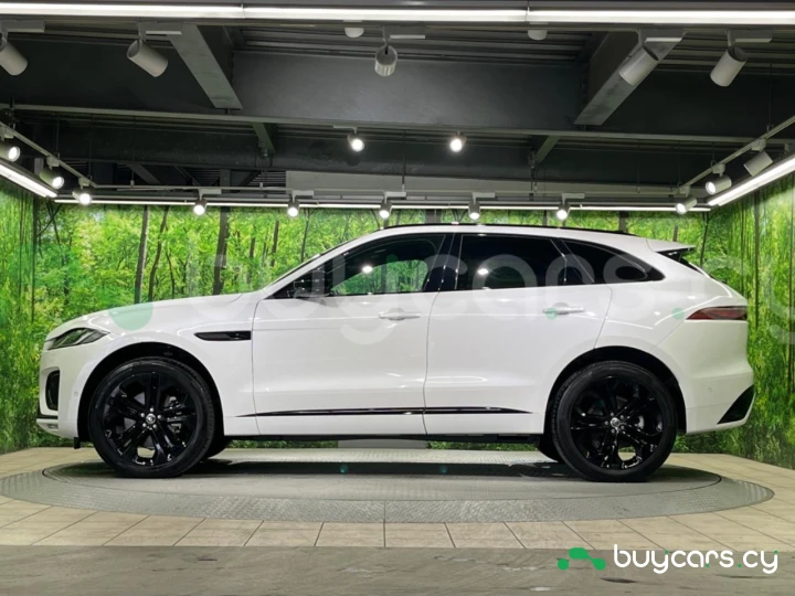 Jaguar F-Pace Белый