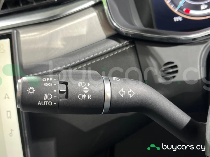 Jaguar F-Pace Белый