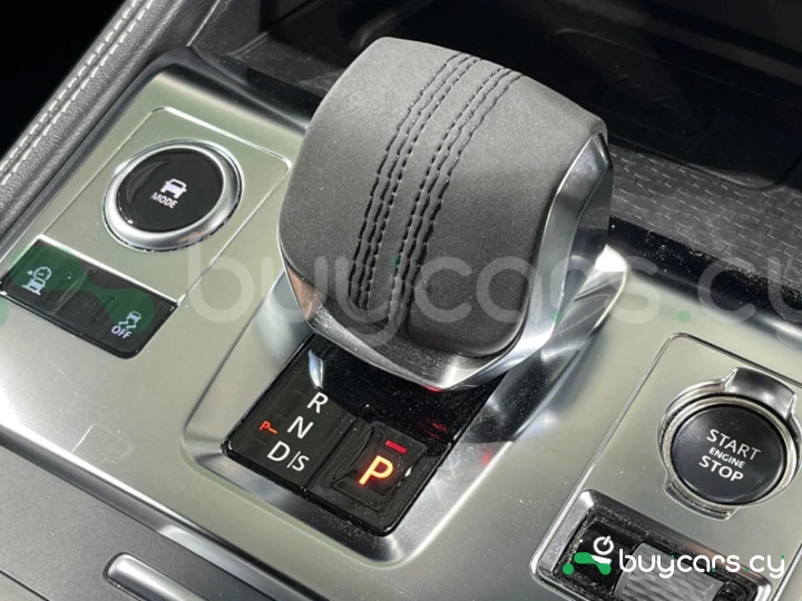 Jaguar F-Pace Белый