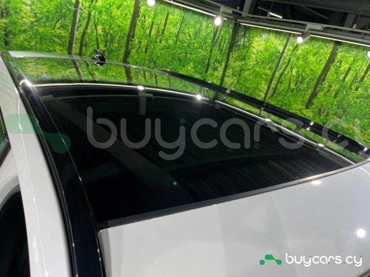 Jaguar F-Pace Белый