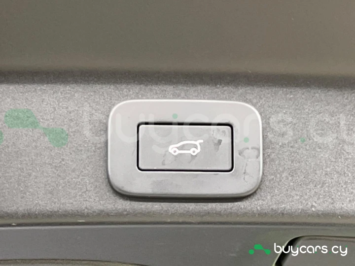 Jaguar F-Pace Белый