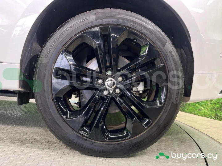 Jaguar F-Pace Белый