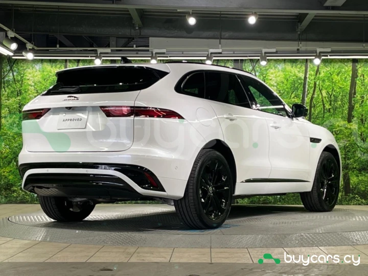 Jaguar F-Pace Белый