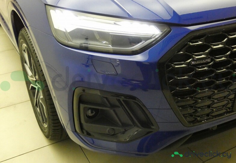 Audi Q5 Sportback Синий