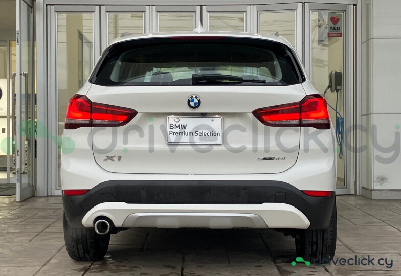 BMW X1 White